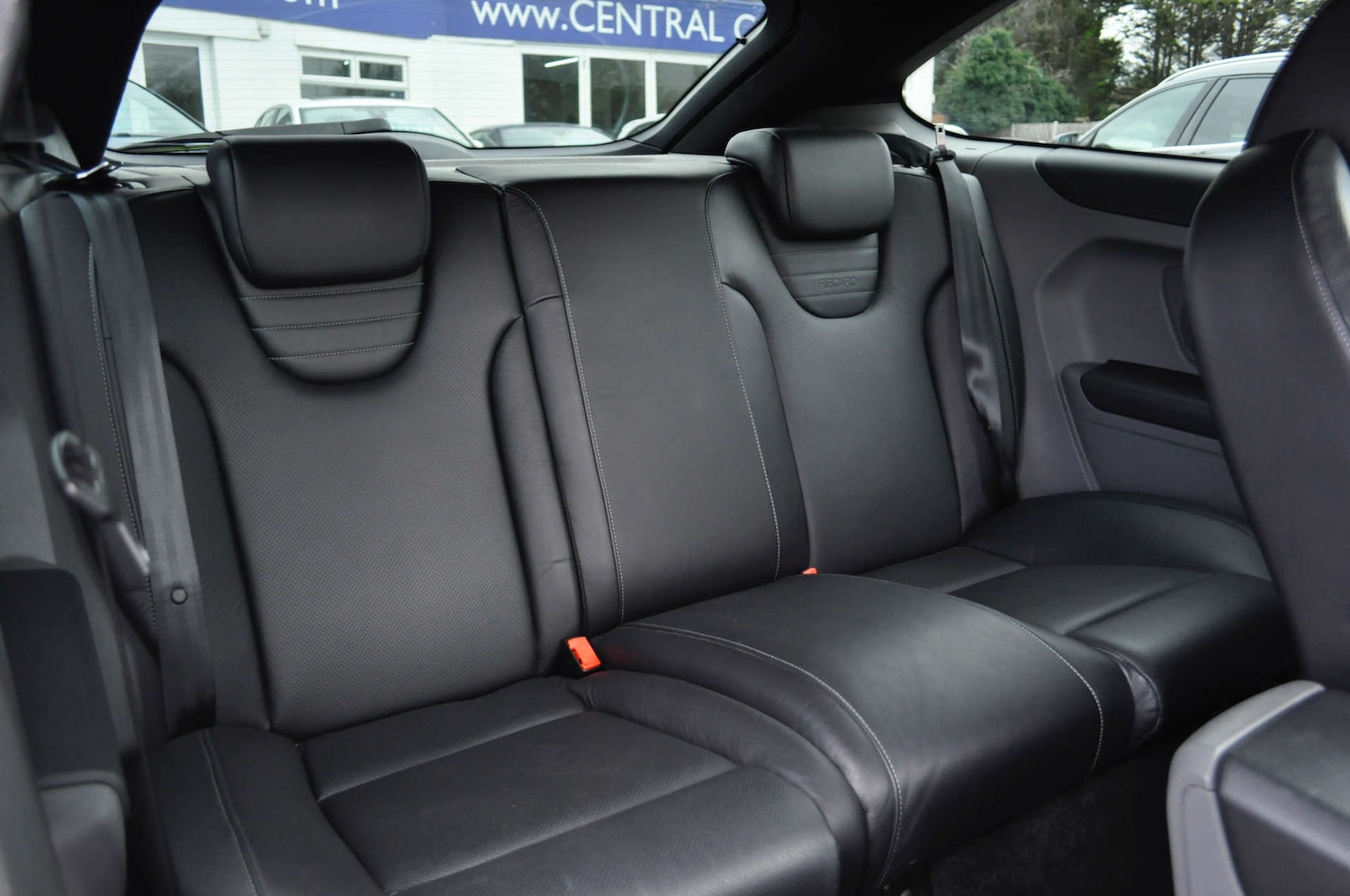 Used Ford Focus 2010 for sale - 76558381: Photo 11