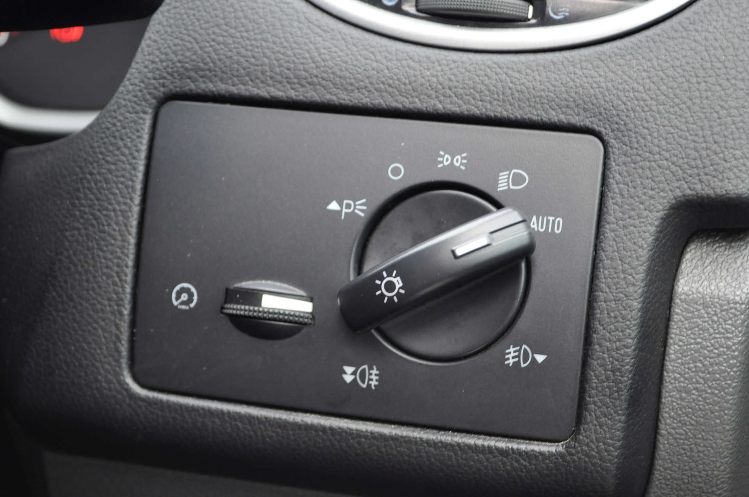 Used Ford Focus 2010 for sale - 76558381: Photo 23