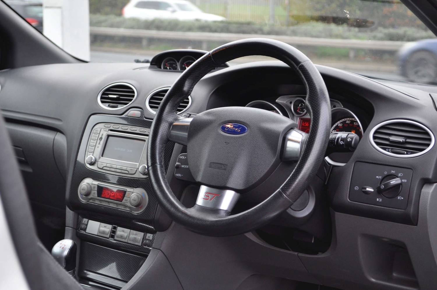 Used Ford Focus 2010 for sale - 76558381: Photo 8