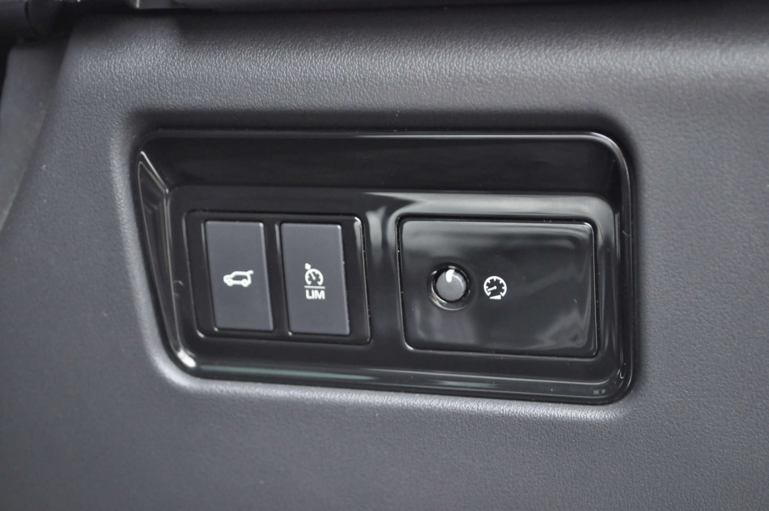 Used Jaguar F-Pace 2020 for sale - 76232978: Photo 28