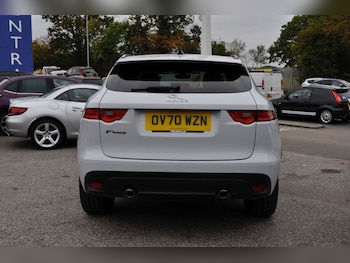 Used Jaguar F-Pace 2020 for sale - 76232978: Photo 2