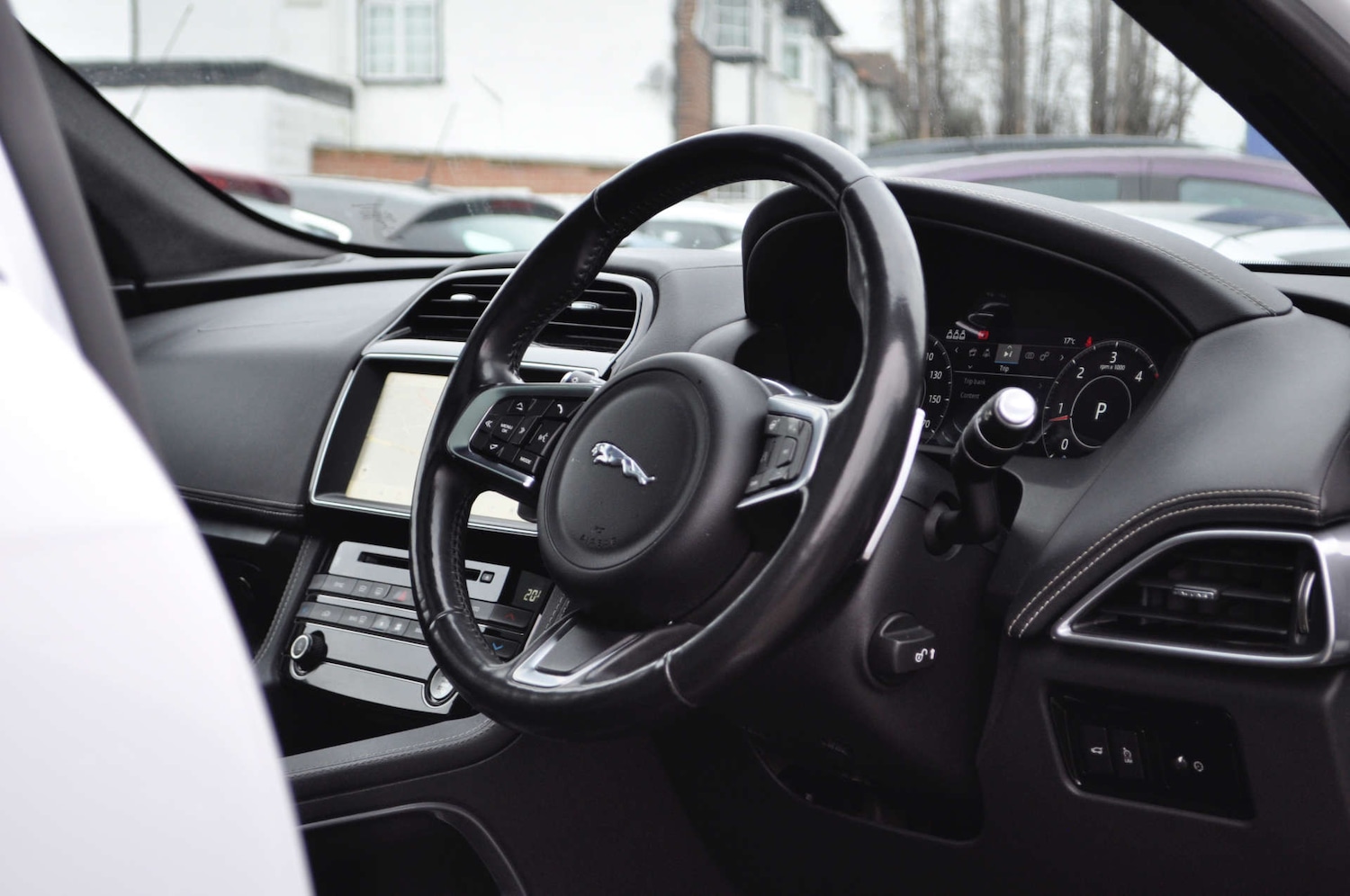 Used Jaguar F-Pace 2020 for sale - 76232978: Photo 7