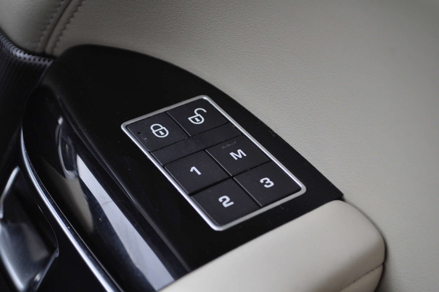 Used Land Rover Range Rover Sport 2017 for sale - 76698047: Photo 28