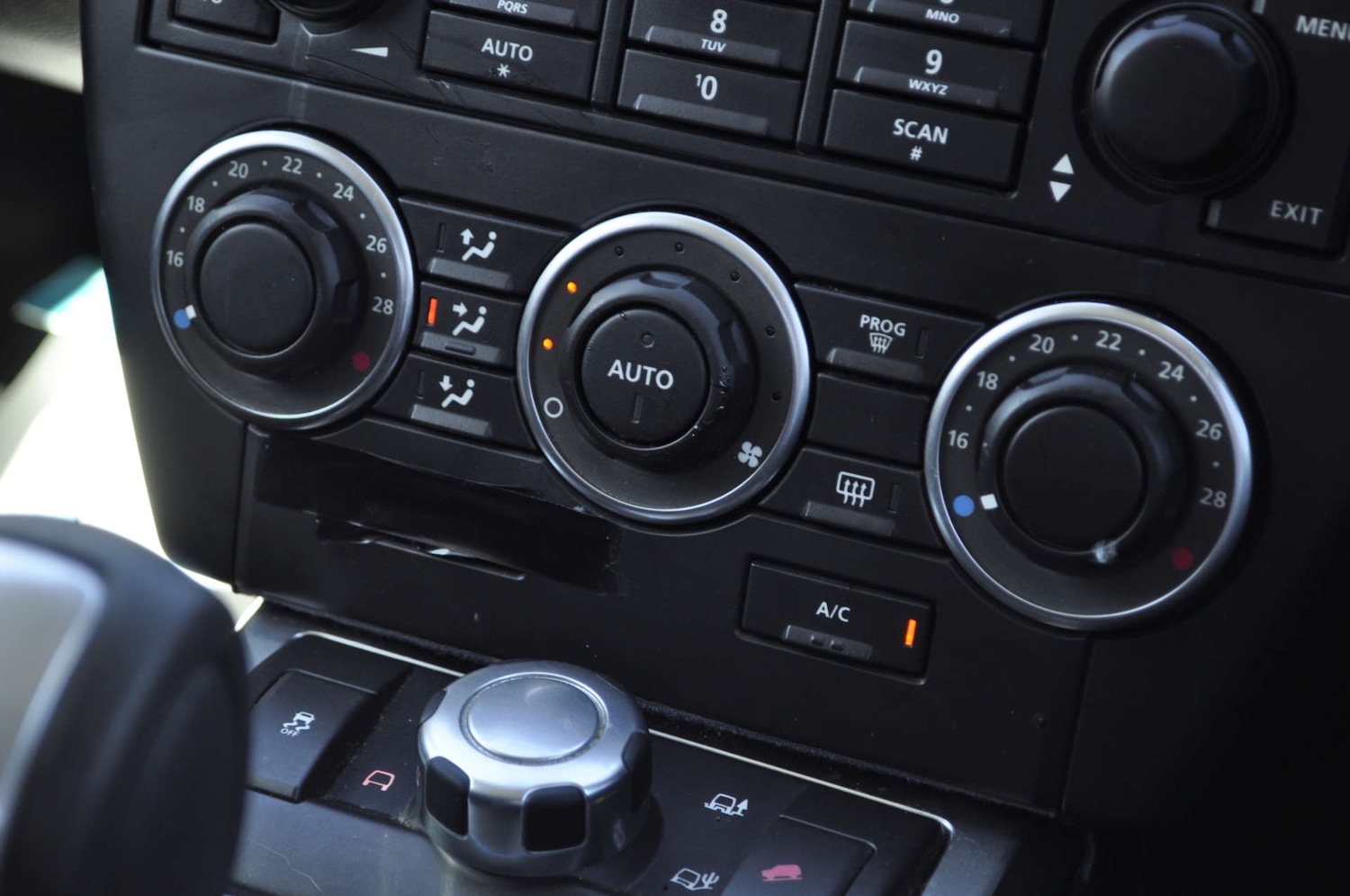 Used Land Rover Freelander 2011 for sale - 76735793: Photo 14