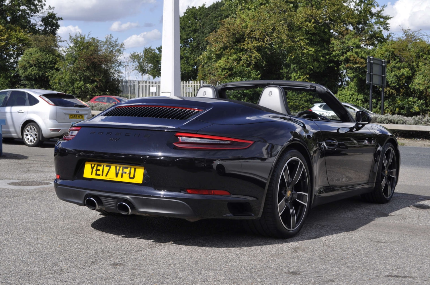 Used Porsche 911 2017 for sale - 76601083: Photo 6