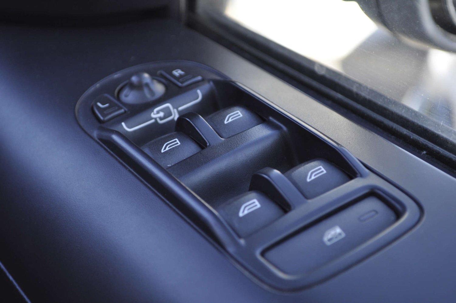 Used Land Rover Freelander 2011 for sale - 77022326: Photo 19