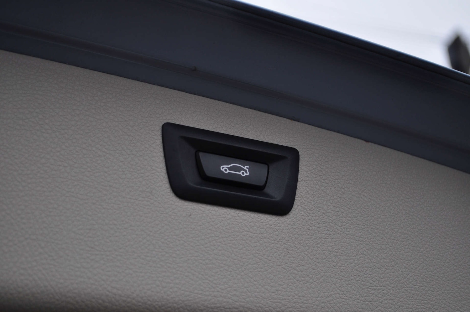 Used BMW 3 Series 2014 for sale - 77094193: Photo 39