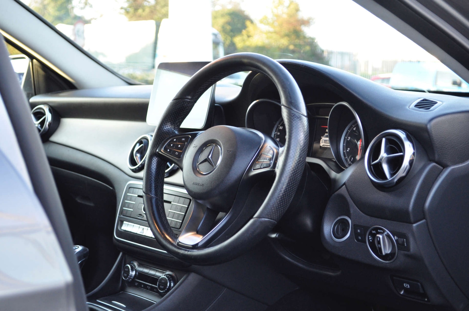 Used Mercedes-Benz GLA 2019 for sale - 76471362: Photo 8