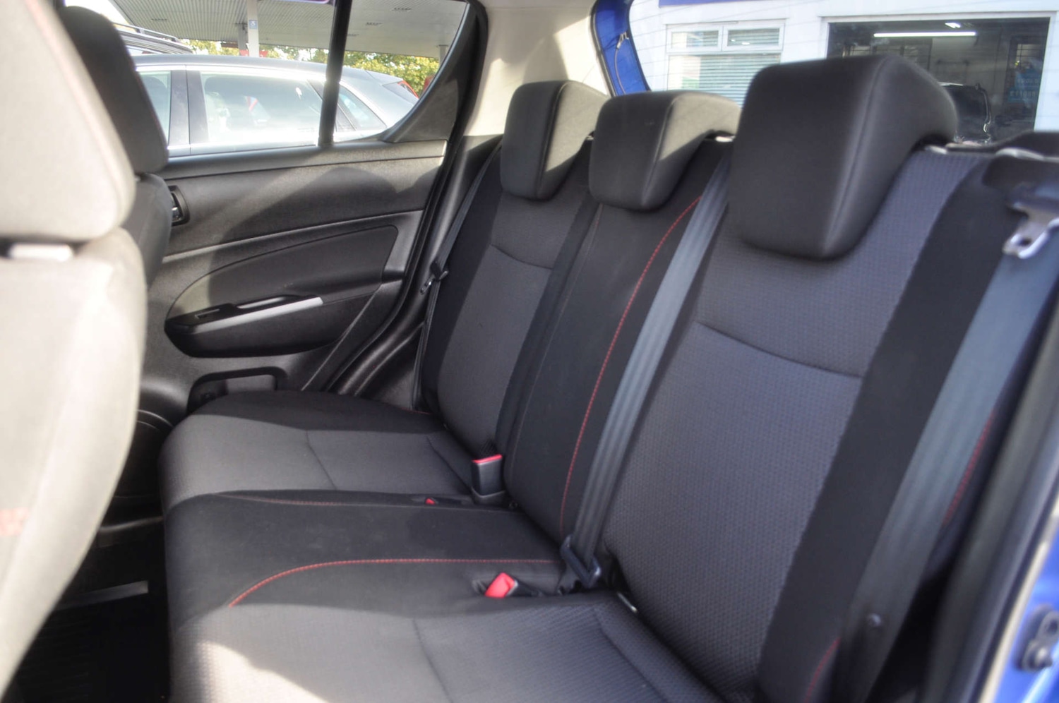 Used Suzuki Swift 2015 for sale - 76143249: Photo 10