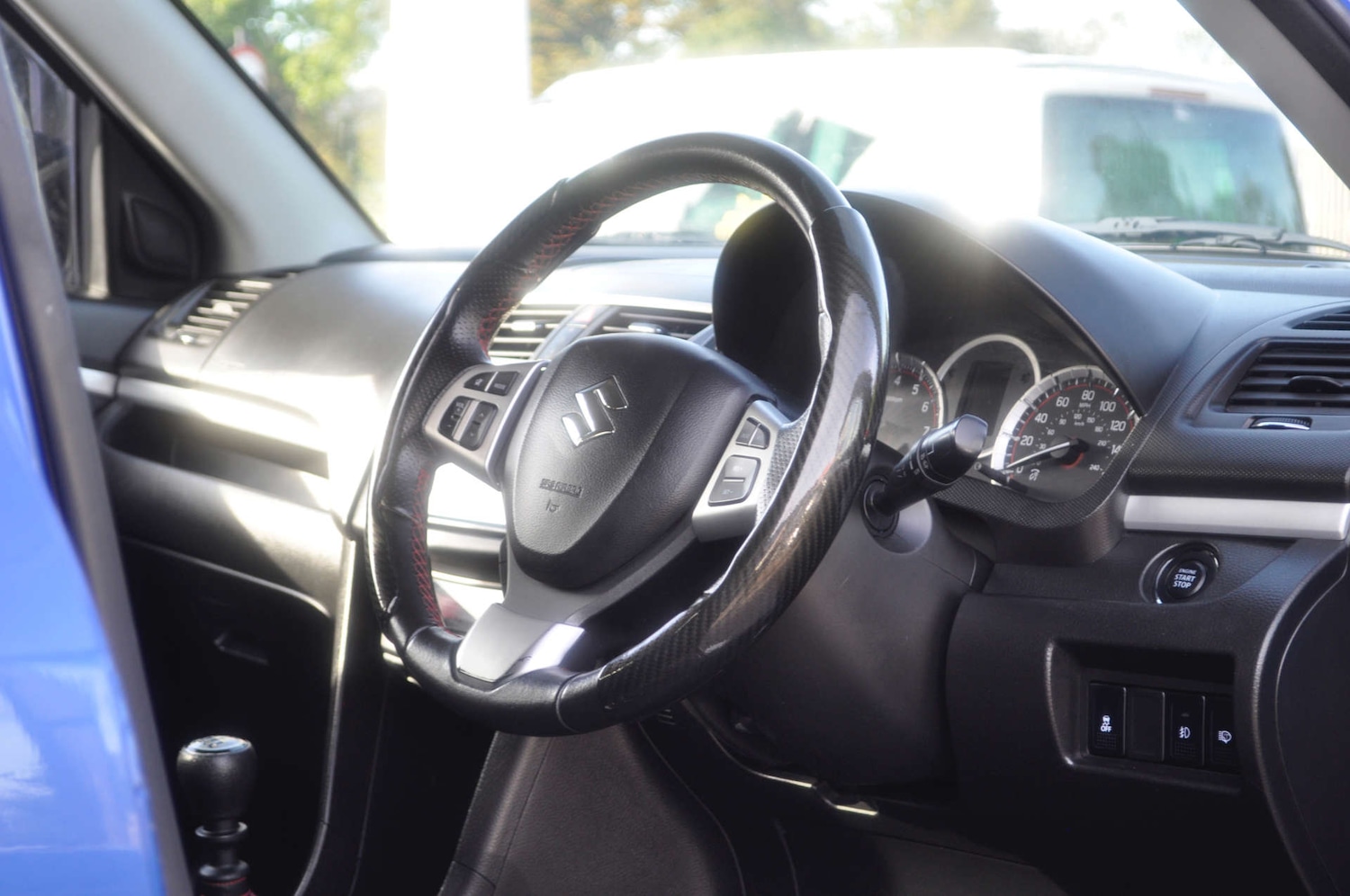 Used Suzuki Swift 2015 for sale - 76143249: Photo 7