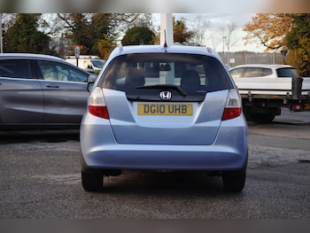 Used Honda Jazz 2010 for sale - 76698043: Photo