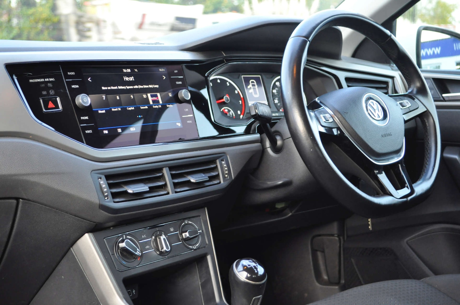 Used Volkswagen Polo 2018 for sale - 76558382: Photo 12