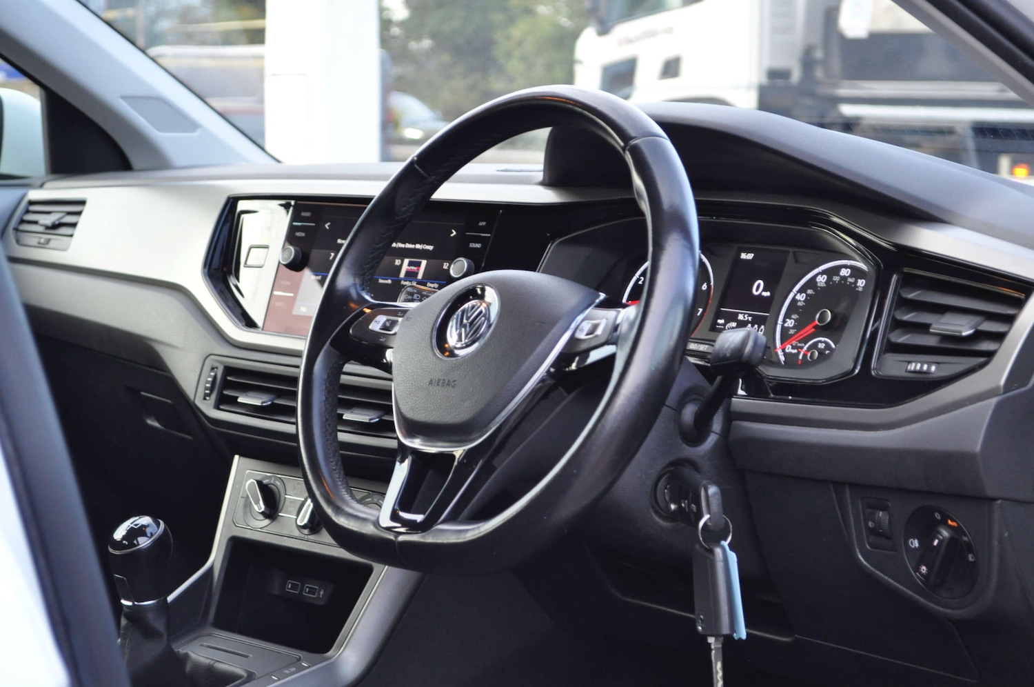 Used Volkswagen Polo 2018 for sale - 76558382: Photo 7