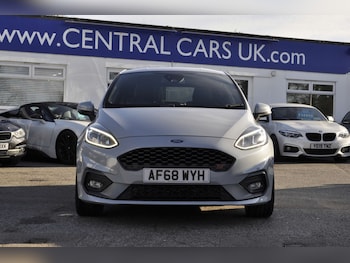 Used Ford Fiesta 2018 for sale - 77998509: Photo