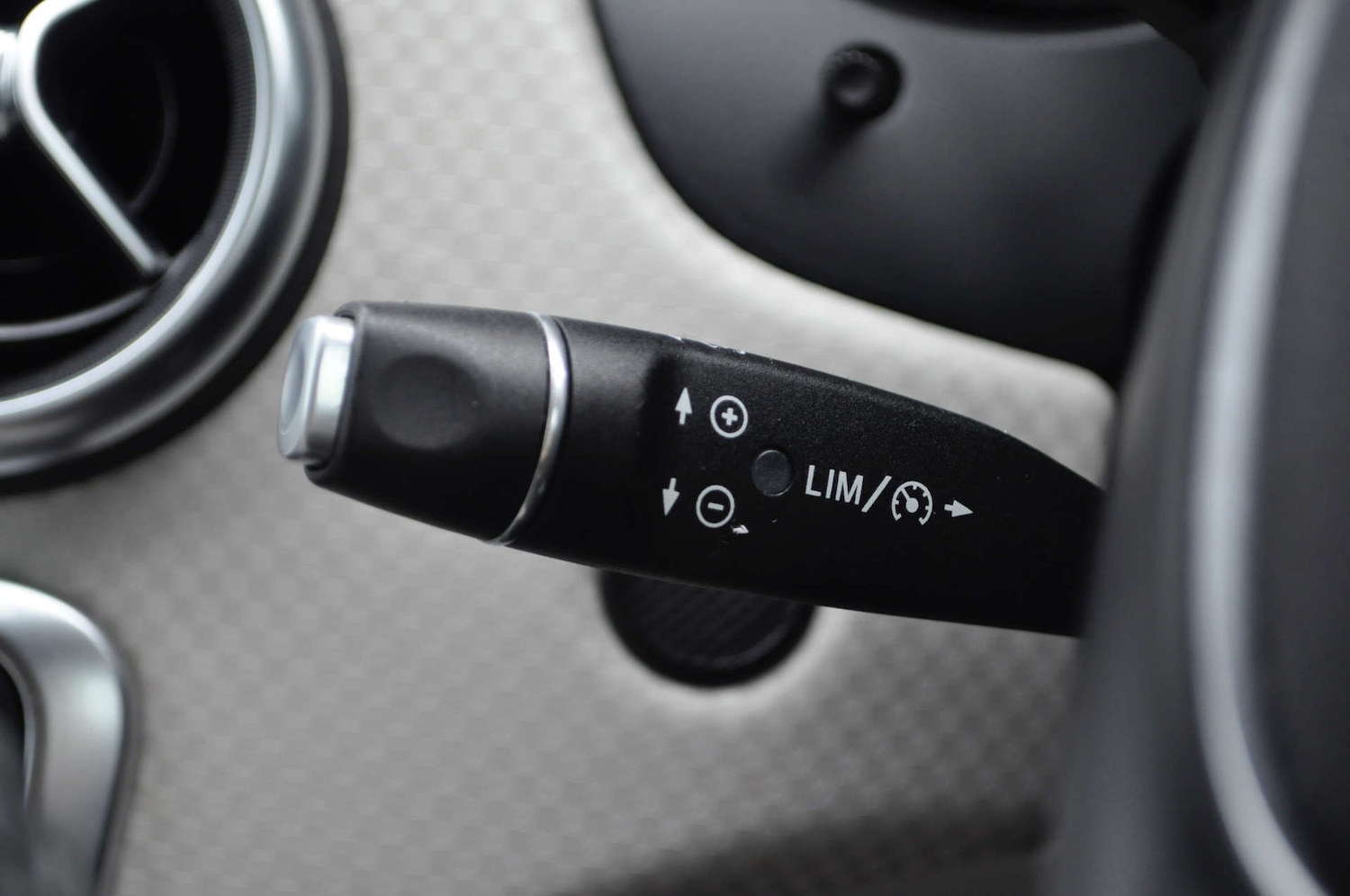 Used Mercedes-Benz A-Class 2017 for sale - 77406164: Photo 16