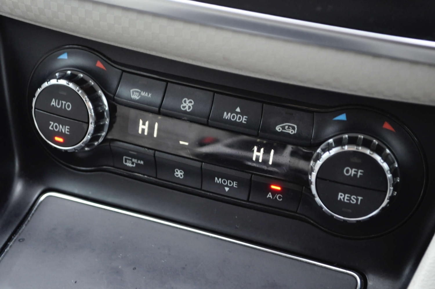 Used Mercedes-Benz A-Class 2017 for sale - 77406164: Photo 21