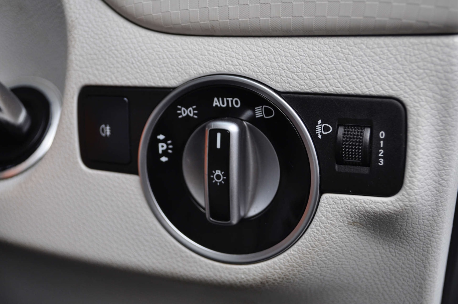 Used Mercedes-Benz A-Class 2017 for sale - 77406164: Photo 25