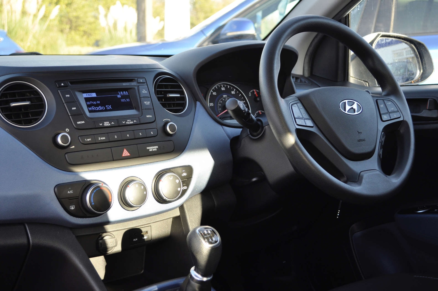 Used Hyundai i10 2015 for sale - 76533558: Photo 14