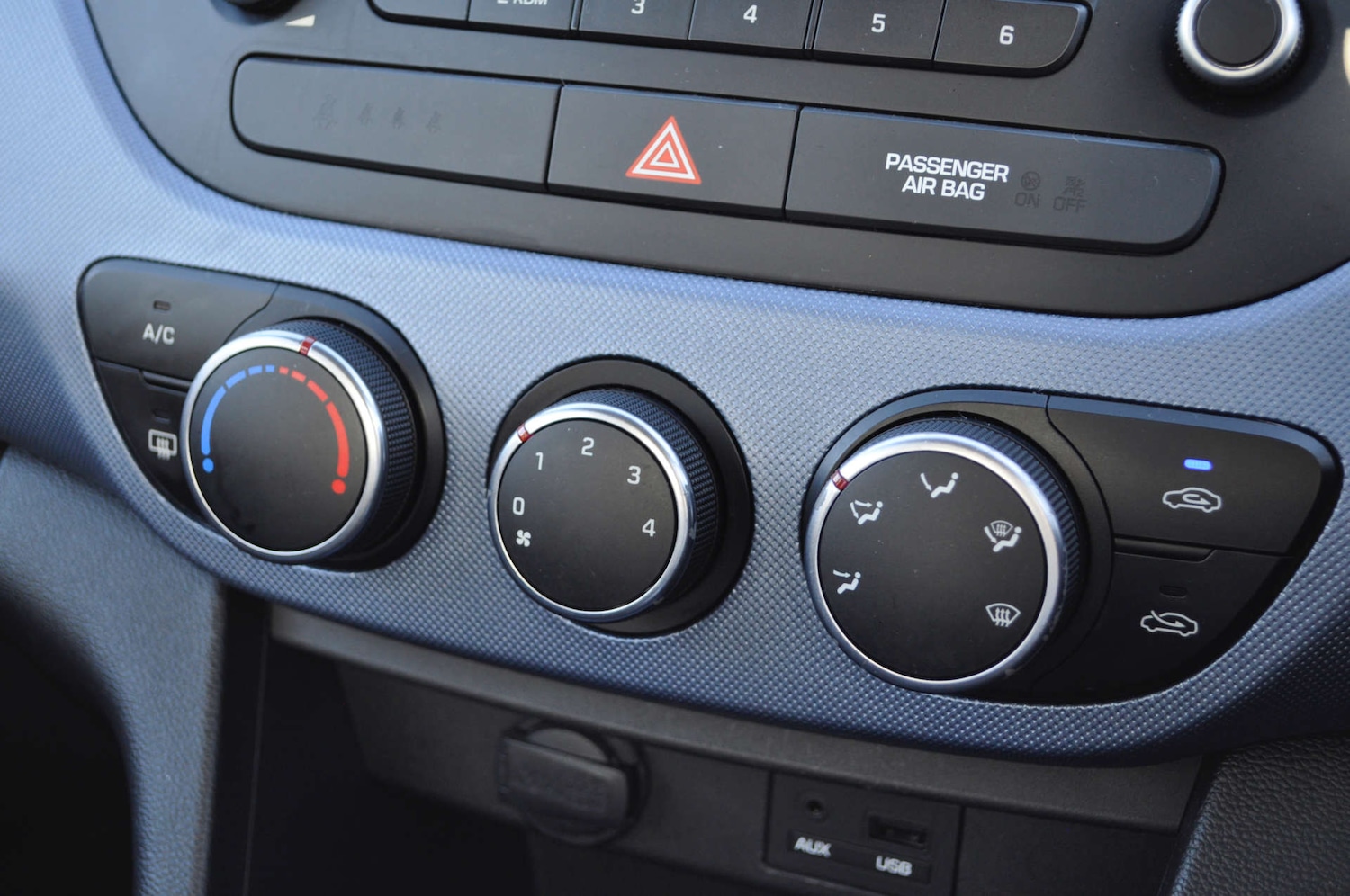 Used Hyundai i10 2015 for sale - 76533558: Photo 18