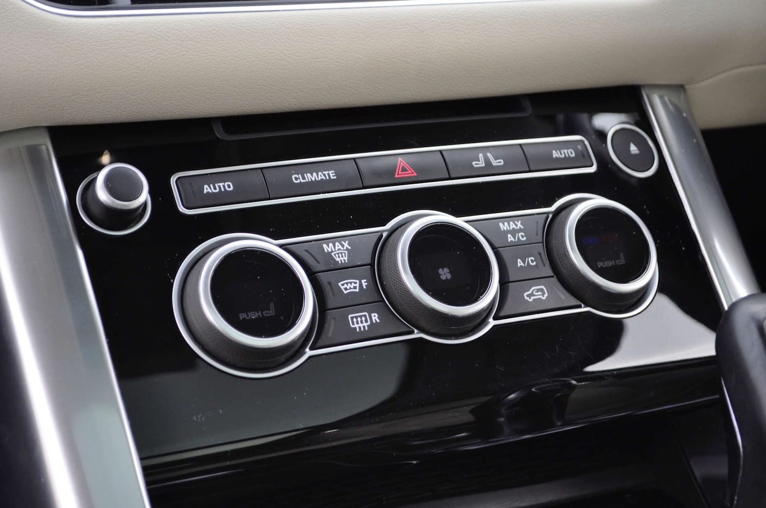 Used Land Rover Range Rover Sport 2017 for sale - 77802742: Photo 17