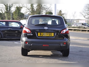 Used Nissan Qashqai 2010 for sale - 77765755: Photo