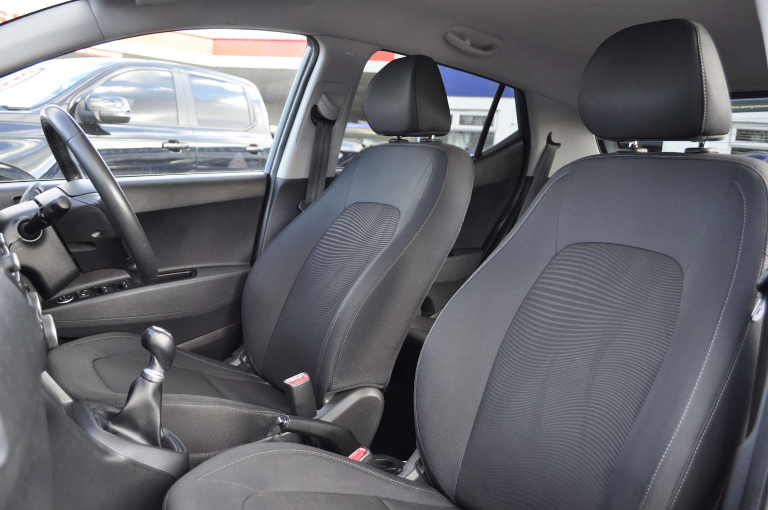 Used Hyundai i10 2017 for sale - 77523347: Photo 13