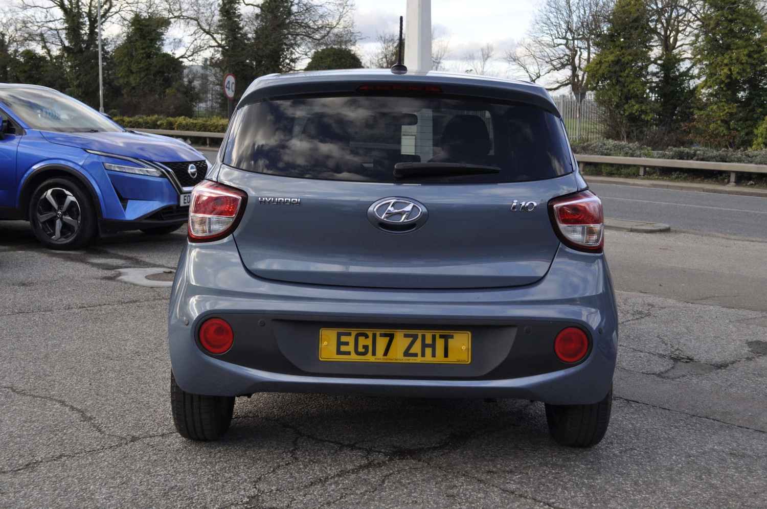 Used Hyundai i10 2017 for sale - 77523347: Photo 2