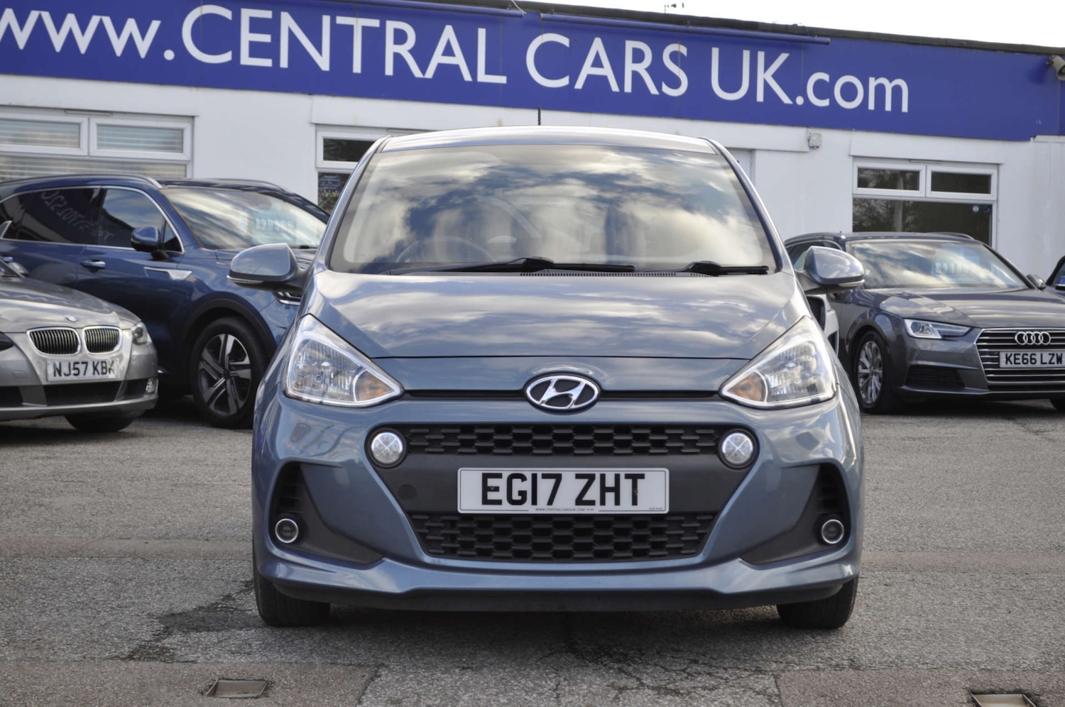 Used Hyundai i10 2017 for sale - 77523347: Photo 3
