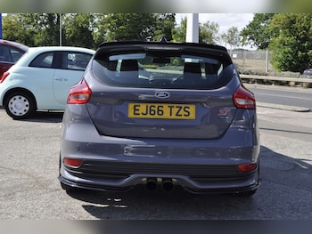 Used Ford Focus 2016 for sale - 79252050: Photo