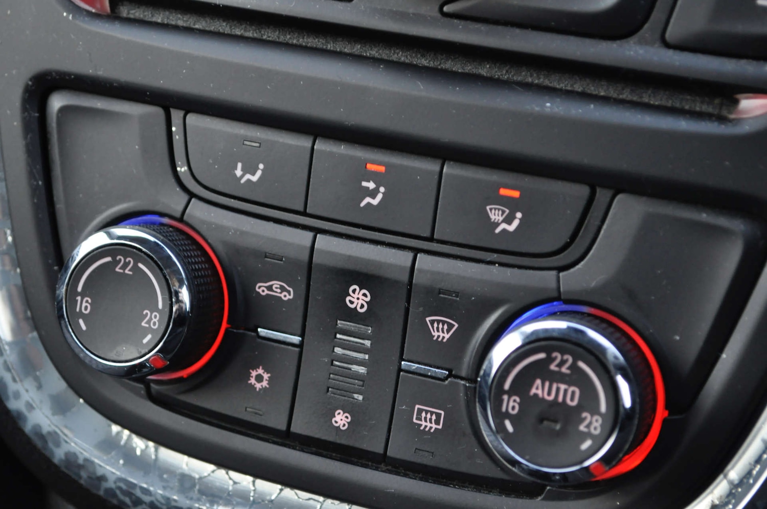 Used Vauxhall Mokka 2016 for sale - 76739860: Photo 19