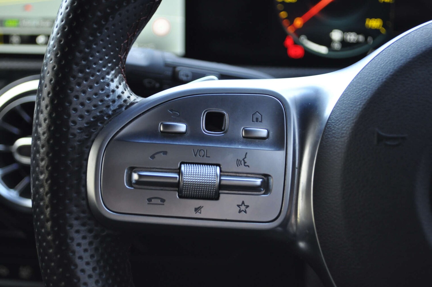 Used Mercedes-Benz A-Class 2019 for sale - 77364213: Photo 17