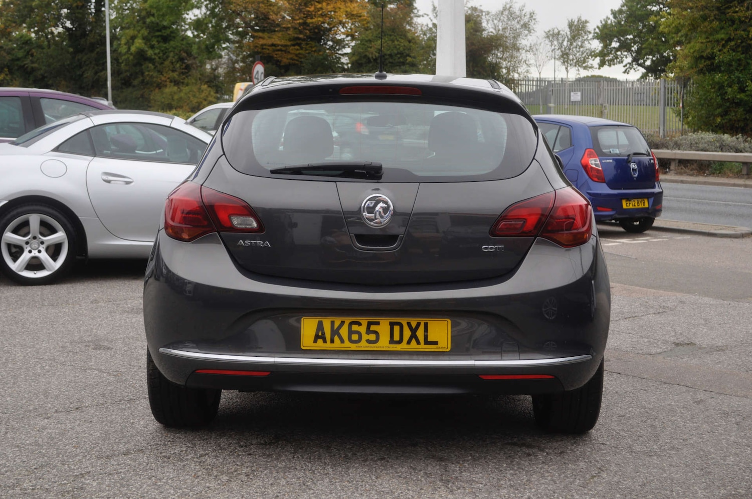Used Vauxhall Astra 2015 for sale - 75959312: Photo 2