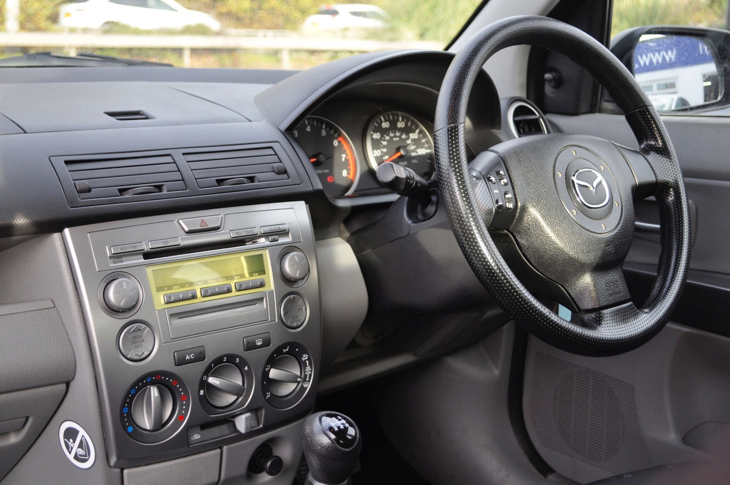 Used Mazda Mazda2 2004 for sale - 76834630: Photo 13