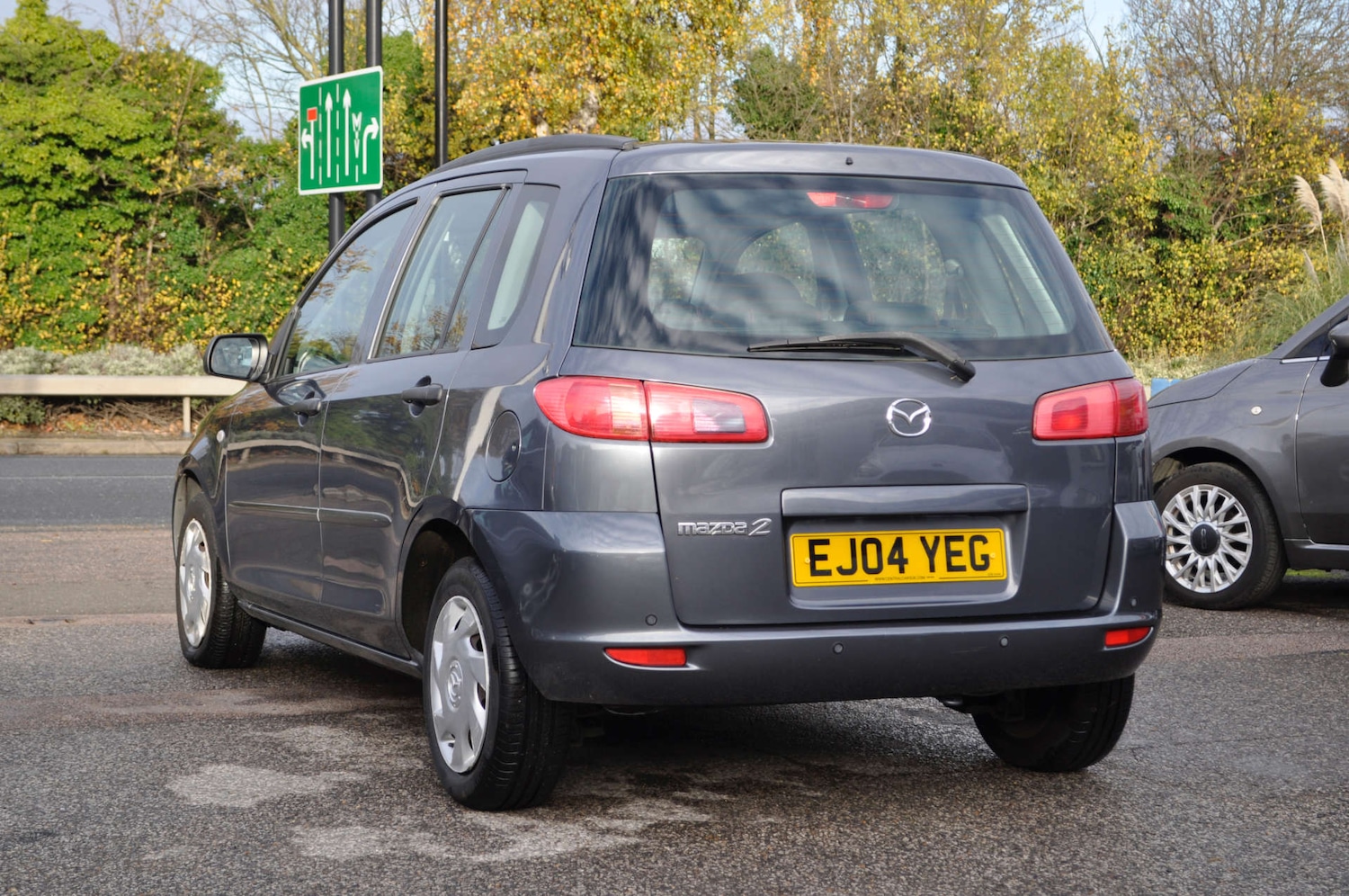 Used Mazda Mazda2 2004 for sale - 76834630: Photo 5