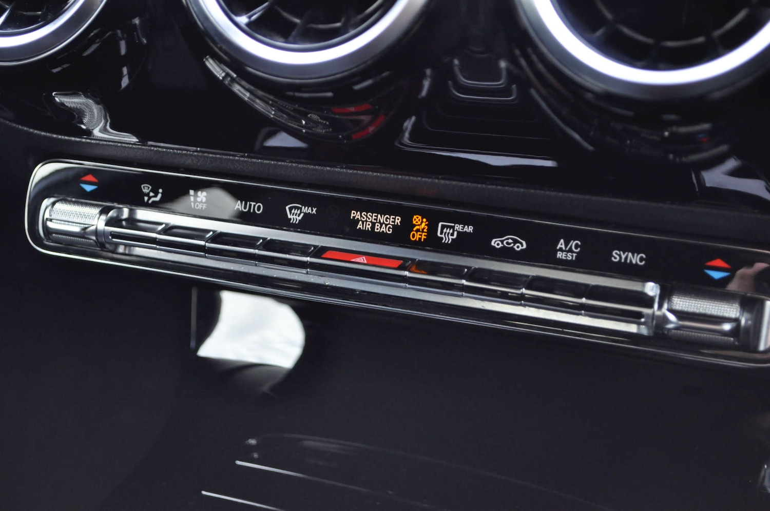 Used Mercedes-Benz A-Class 2018 for sale - 76830960: Photo 25