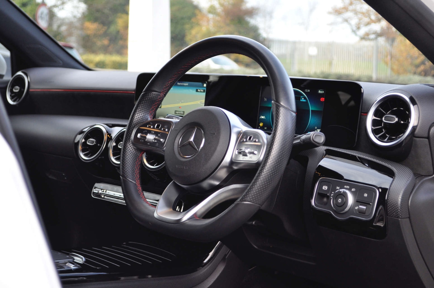 Used Mercedes-Benz A-Class 2018 for sale - 76830960: Photo 8