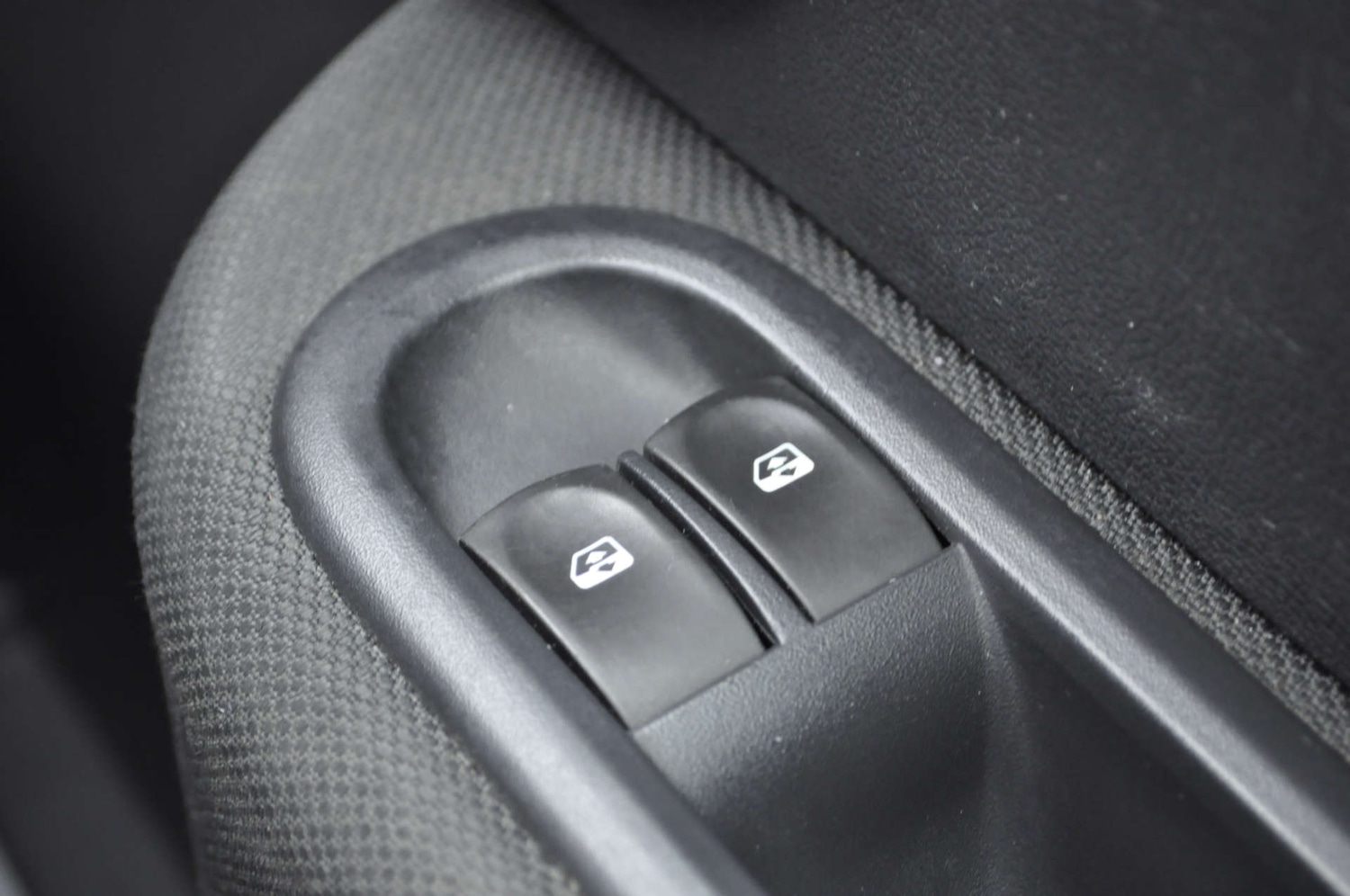 Used Renault Clio 2011 for sale - 77594813: Photo 18