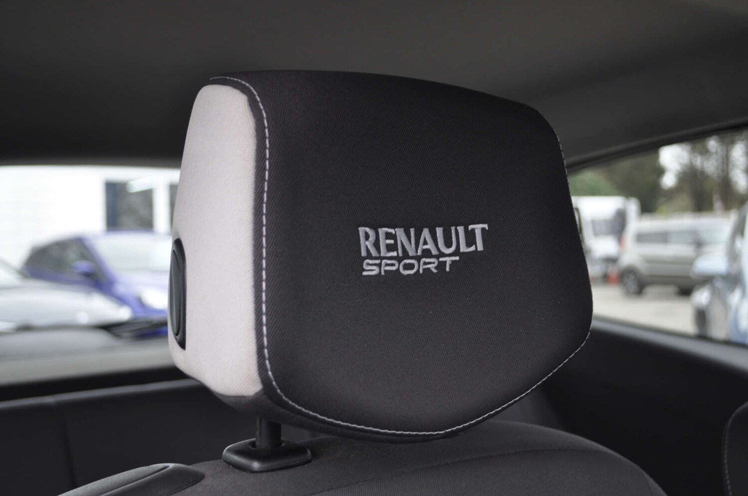 Used Renault Clio 2011 for sale - 77594813: Photo 19