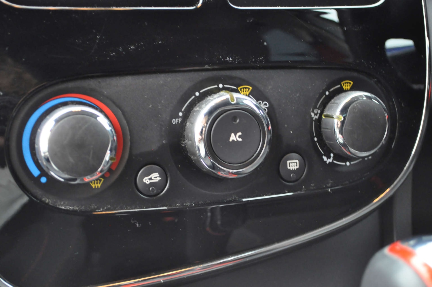 Used Renault Clio 2014 for sale - 76301975: Photo 13