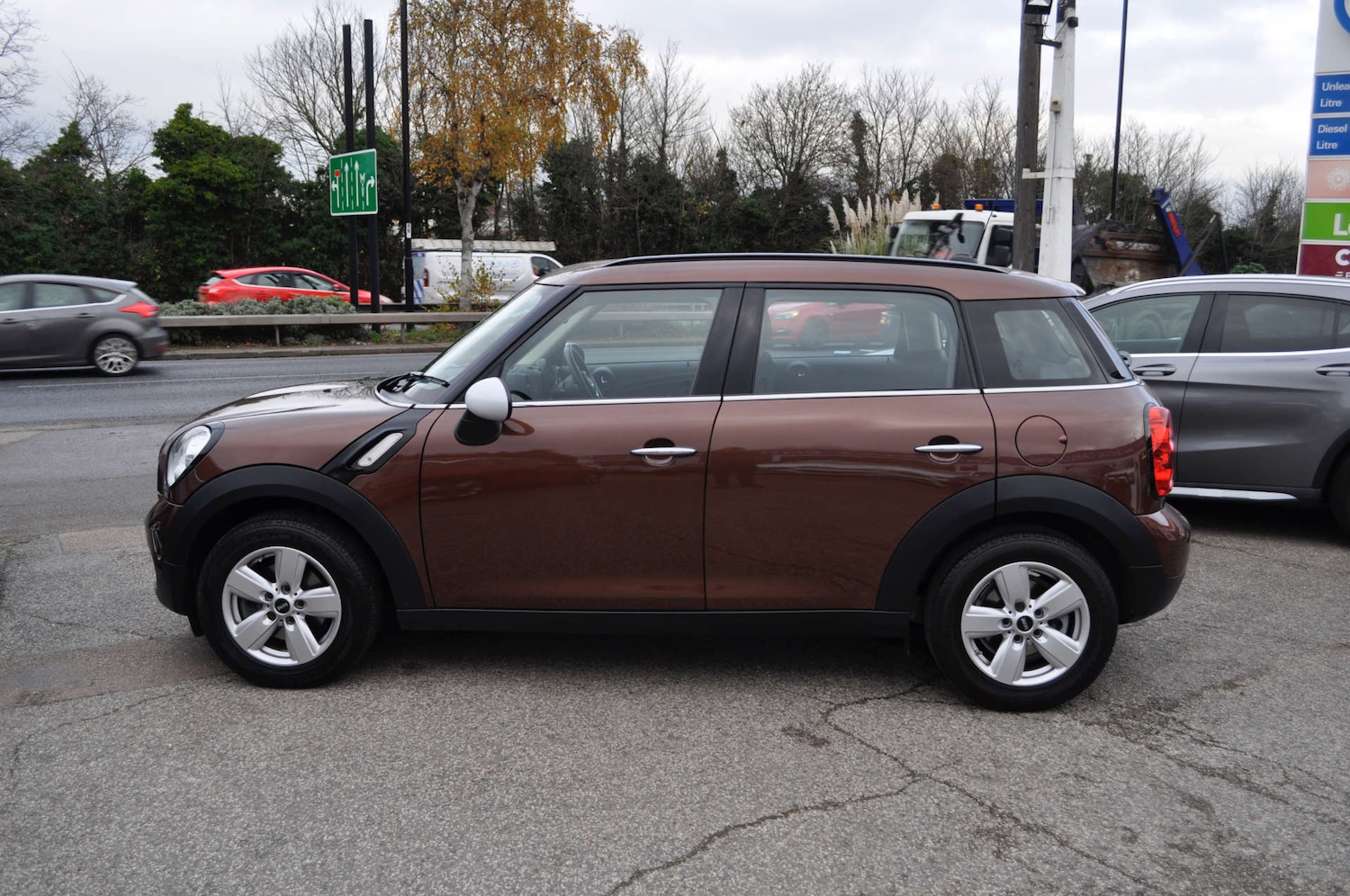 Used MINI Countryman 2015 for sale - 76957760: Photo 2