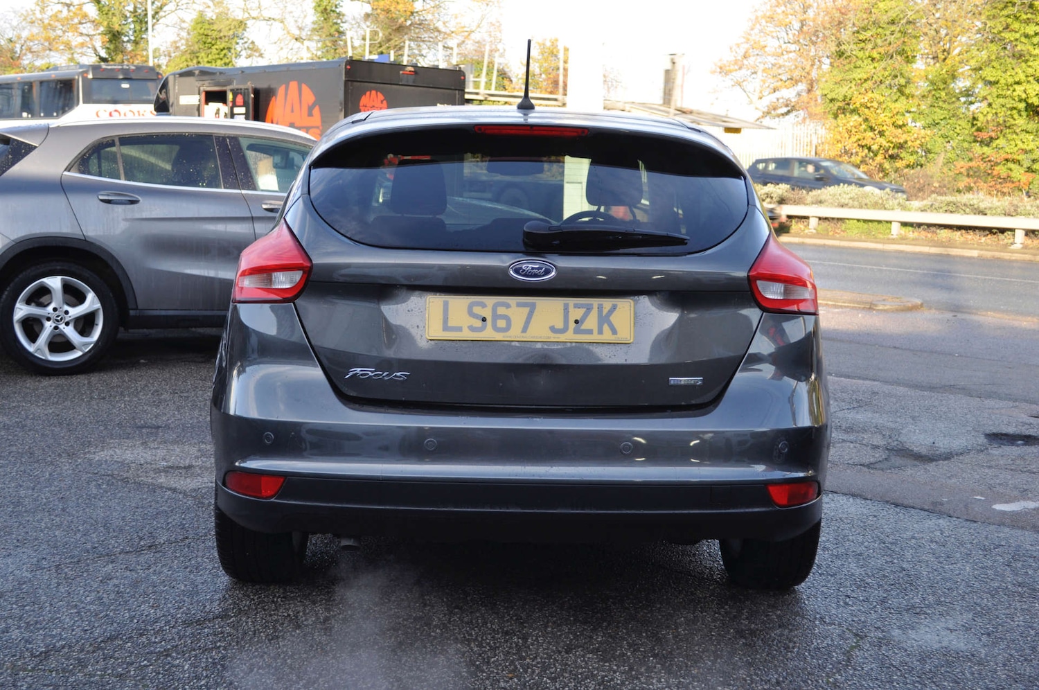 Used Ford Focus 2017 for sale - 76830087: Photo 2