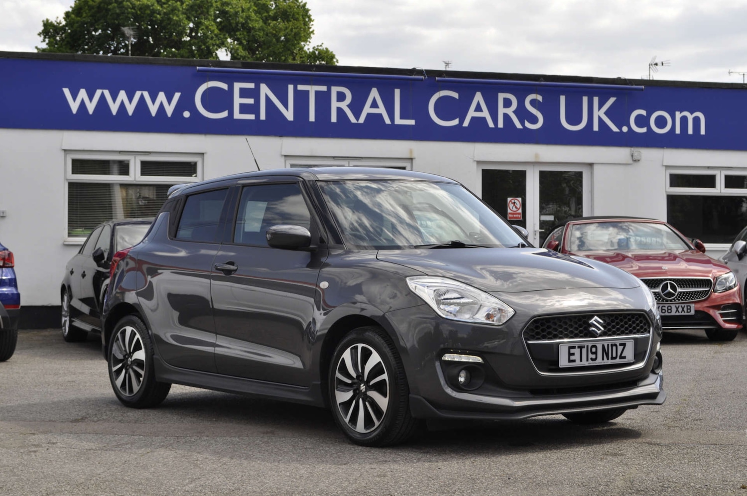 Used Suzuki Swift 2019 for sale - 76709177: Photo 1