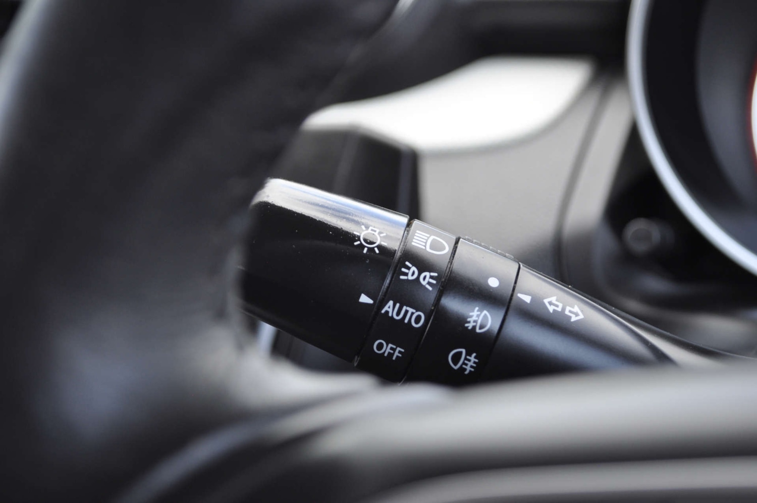 Used Suzuki Swift 2019 for sale - 76709177: Photo 17