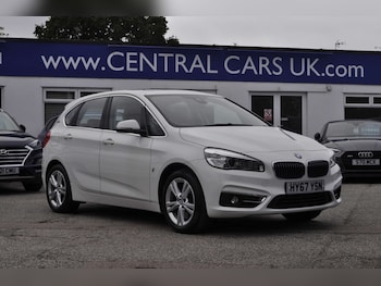 2017 - 225xe Luxury 5dr [Nav] Auto