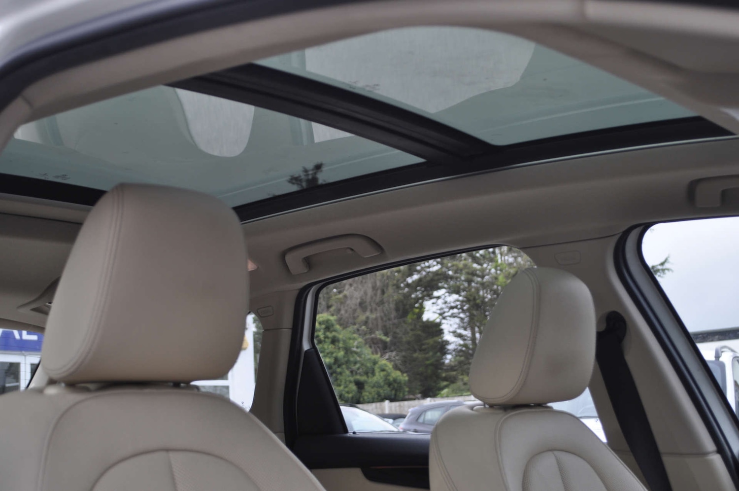 Used BMW 2 Series 2017 for sale - 76601149: Photo 9