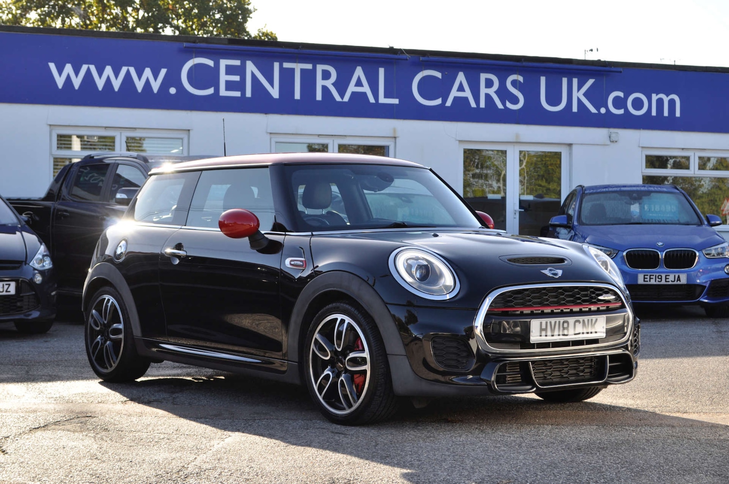 Used MINI Hatch 2018 for sale - 76340760: Photo 1