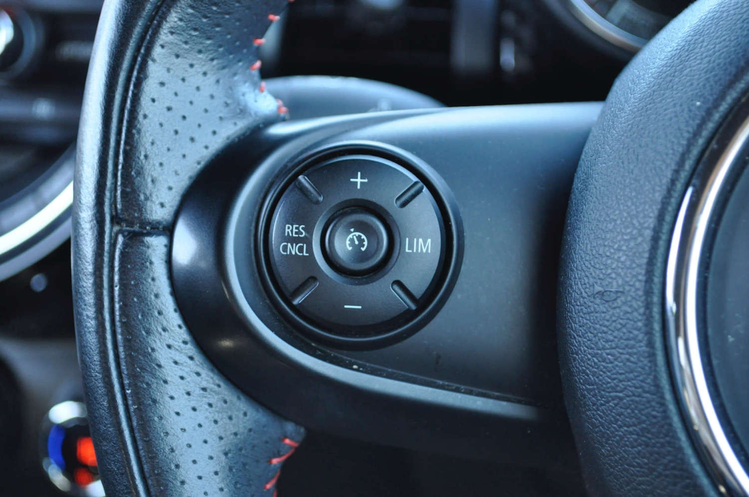 Used MINI Hatch 2018 for sale - 76340760: Photo 13