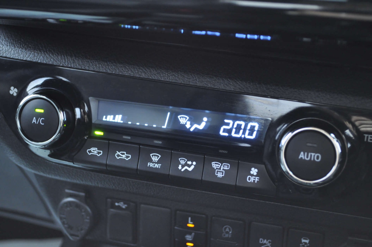 Used Toyota Hilux 2020 for sale - 77632188: Photo 20