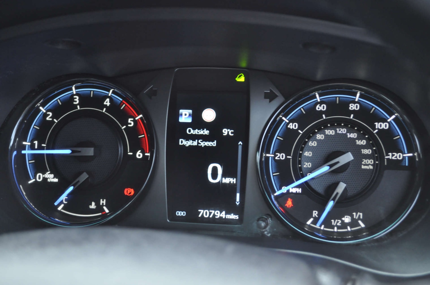 Used Toyota Hilux 2020 for sale - 77632188: Photo 25