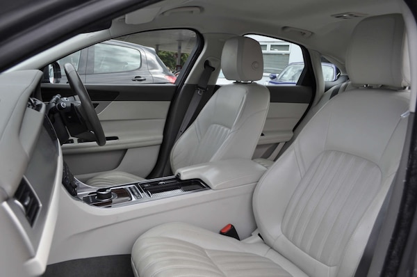 Used Jaguar XF 2017 for sale - 75723246: Photo 11